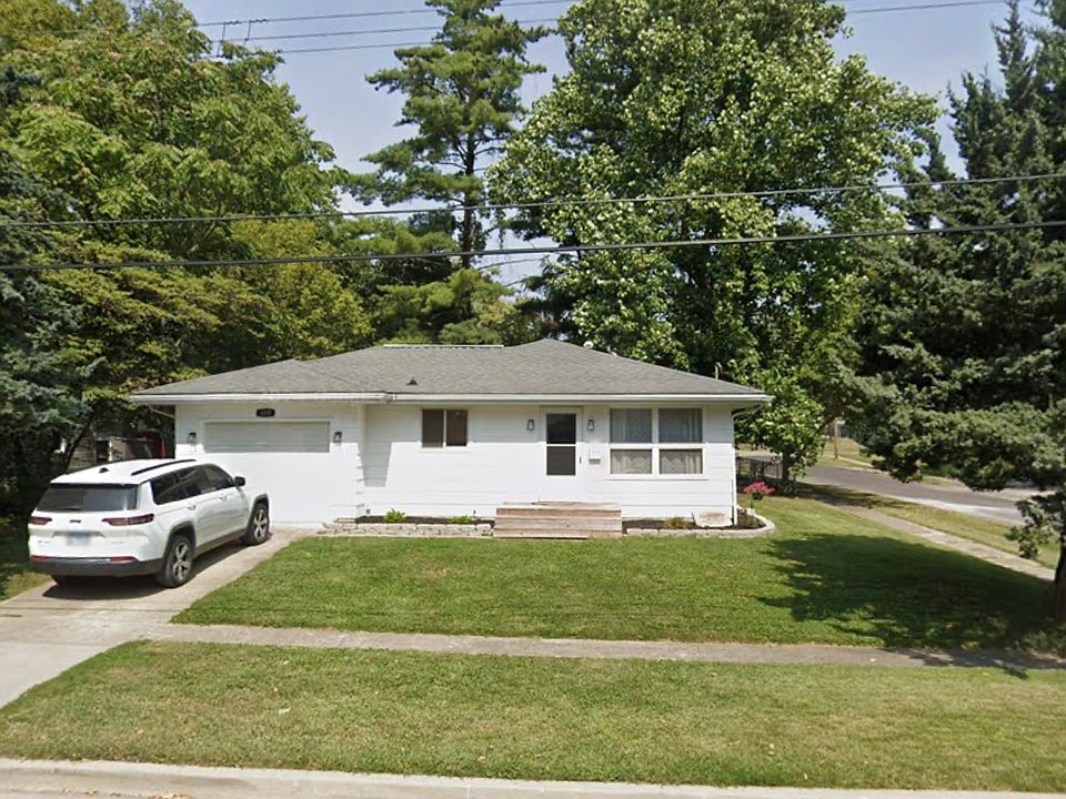 1st image of 619 E Main St