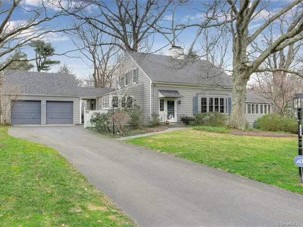 375 Old Oaks Road, Fairfield, CT 06825