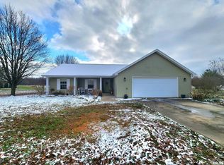 156 Hanover Ln, Murphysboro, IL 62966