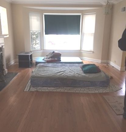 4th image of 5919 N Sacramento Ave