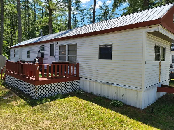 107 Deer Dr, Caroga Lake, NY 12032