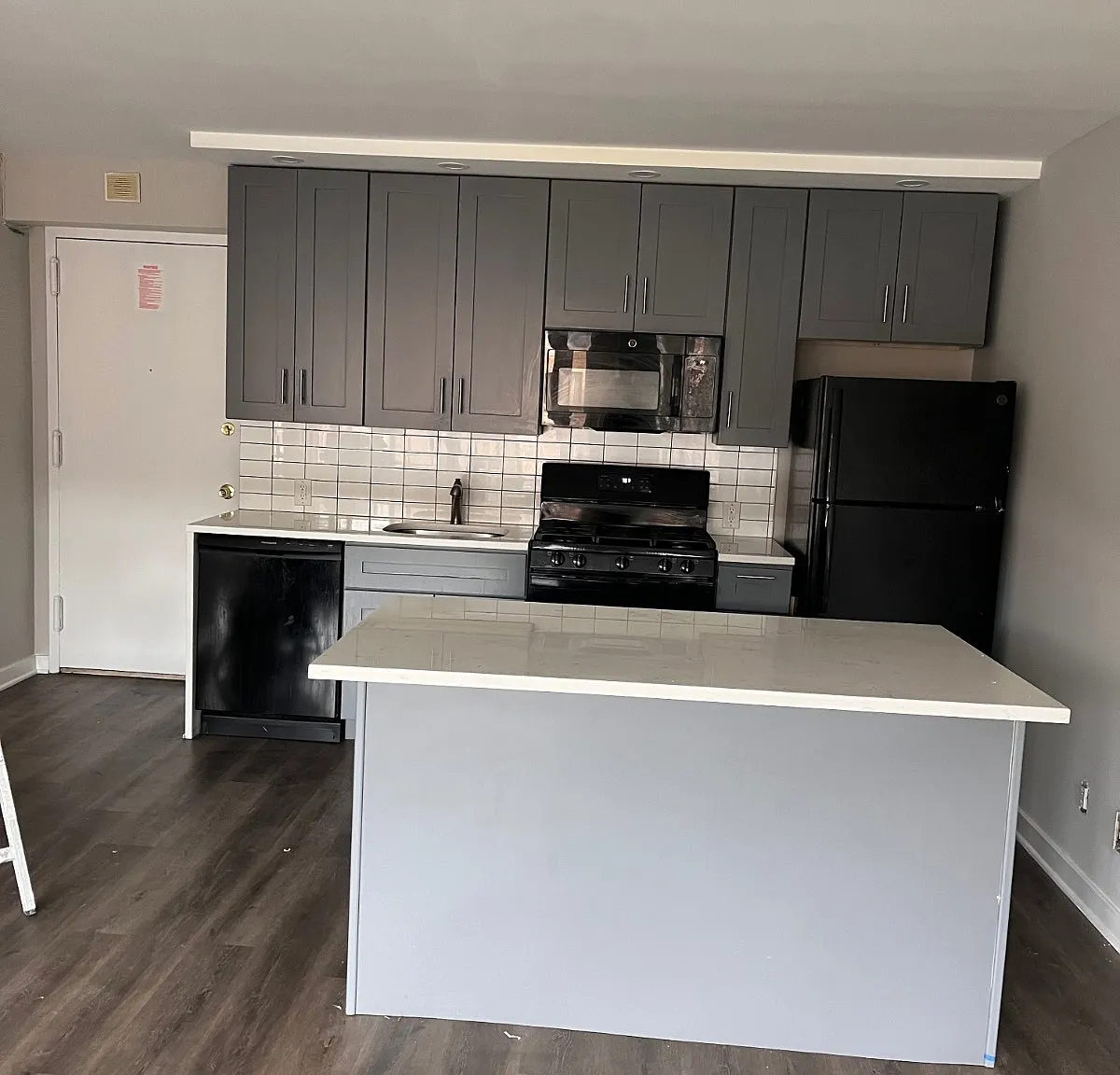 Studio, 1.0 bath, 652 sqft, $1,960 — Photo 3