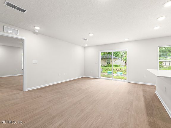 5th image of 9257 WAYNESBORO Avenue