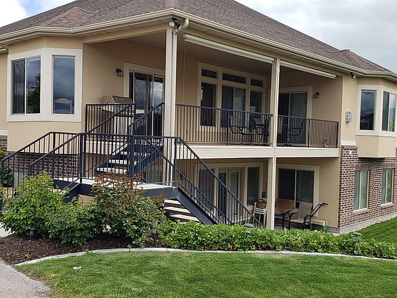 2nd image of 589 N Willow Haven Ave