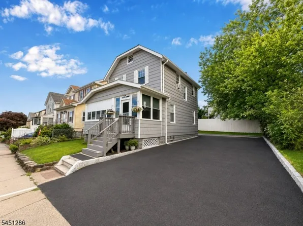 39 Park Dr S, West Orange Twp., NJ 07052