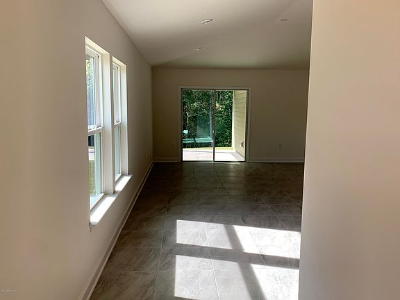 4th image of 161 Sawmill Landing Dr