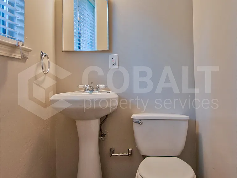 493 N Highland Ave NE #30 — Photo 14