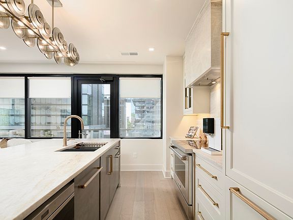 4th image of 106 W Vine St #409