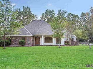 18537 Plantation Court Dr, Prairieville, LA 70769