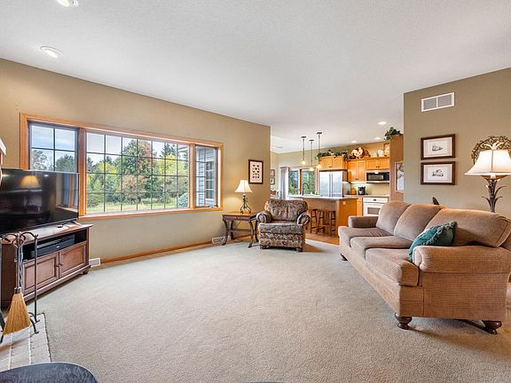 4th image of 9384 Fawn Ln