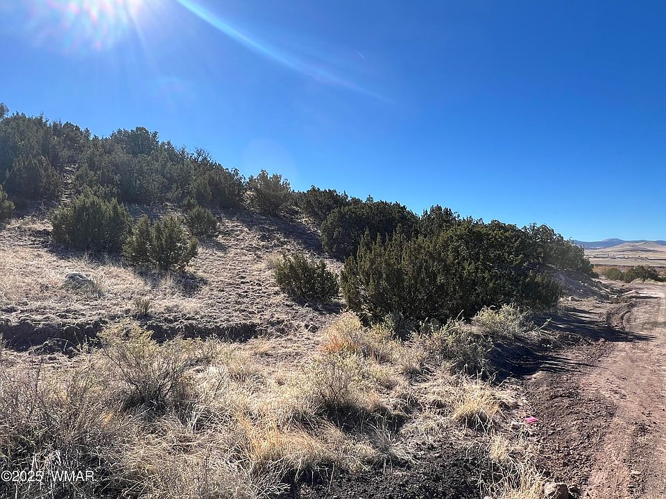 2nd image of 14 W Starlane Dr
