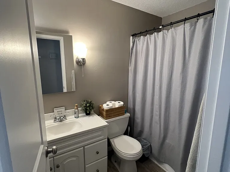 74 Birch Ave S #3 — Photo 7