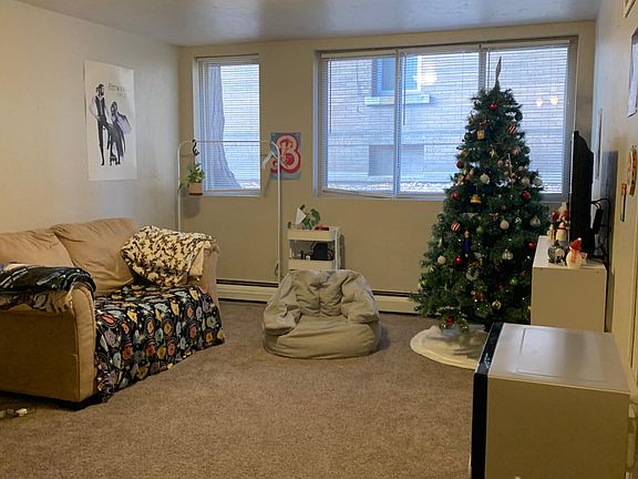4th image of 1328 7th St SE #5