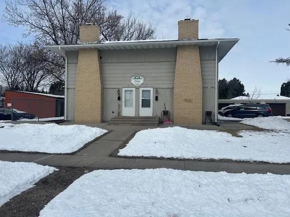 1114 18th St S, Moorhead, MN 56560