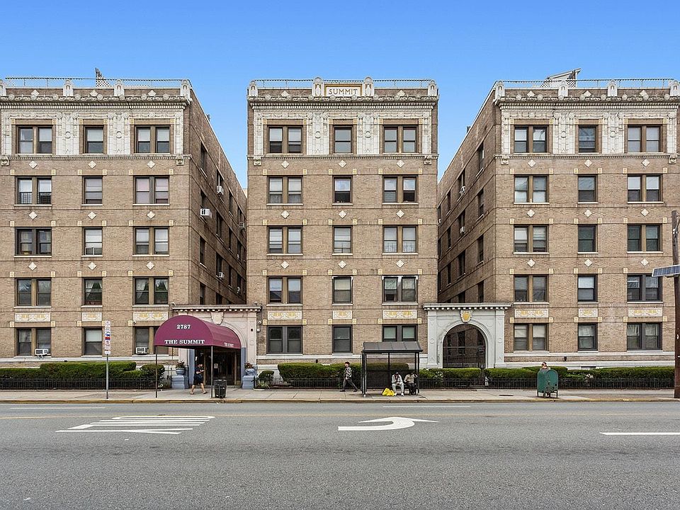 1st image of 2787 Kennedy Blvd #504