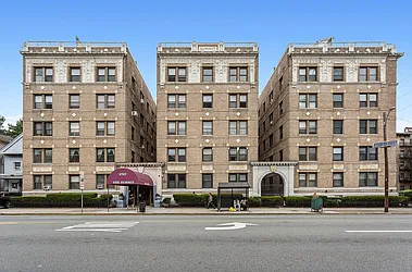 2787 Kennedy Boulevard, #504