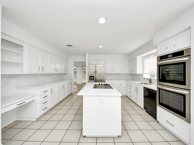 11415 Ella Lee Ln — Photo 10