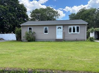 40 Partridge Dr, Springfield, MA 01119