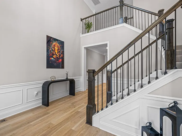 233 Lake Balaton Dr — Photo 12