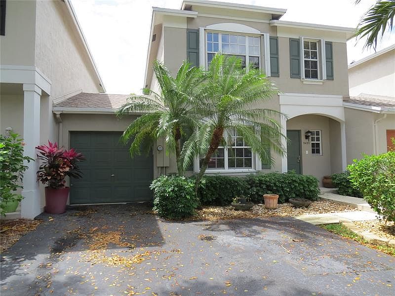 1st image of 9518 S Vermosa Ln