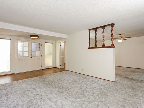 2nd image of 4734 Papaya Dr