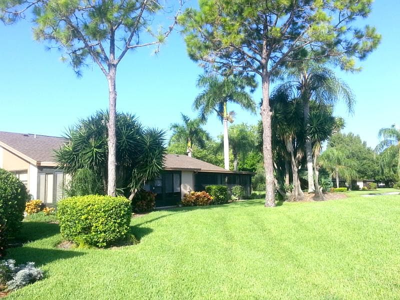 2nd image of 6431 Heritage Ln