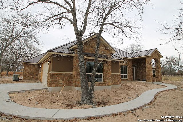 1st image of 145 Woodlands Drive