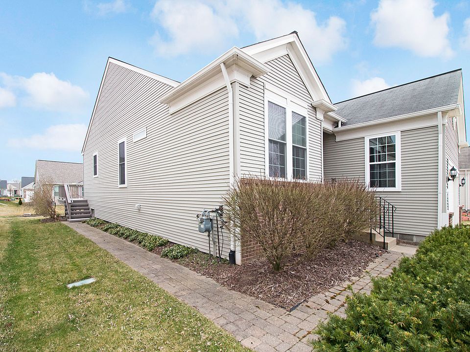 1st image of 7319 W Brook Dr