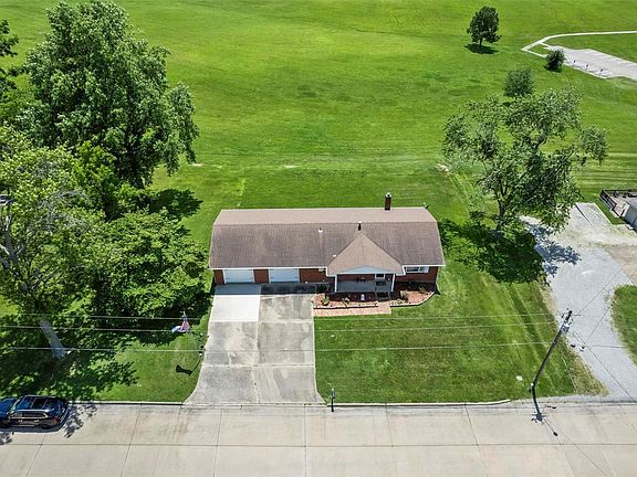 2nd image of 505 Goodson Dr