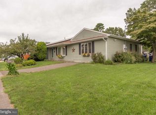 28 Elm St, Beachwood, NJ