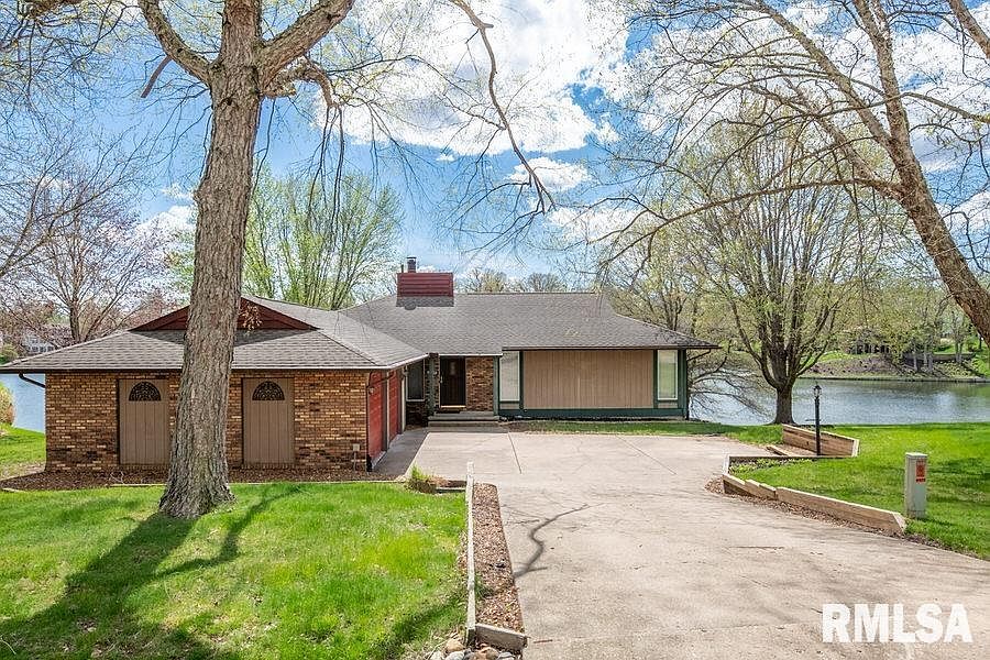 4327 S Banbury Cv, Mapleton, IL 61547 Zillow