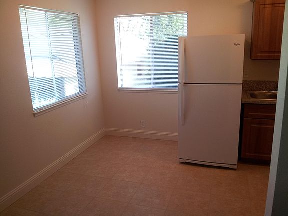 3rd image of 1312 T St APT 3