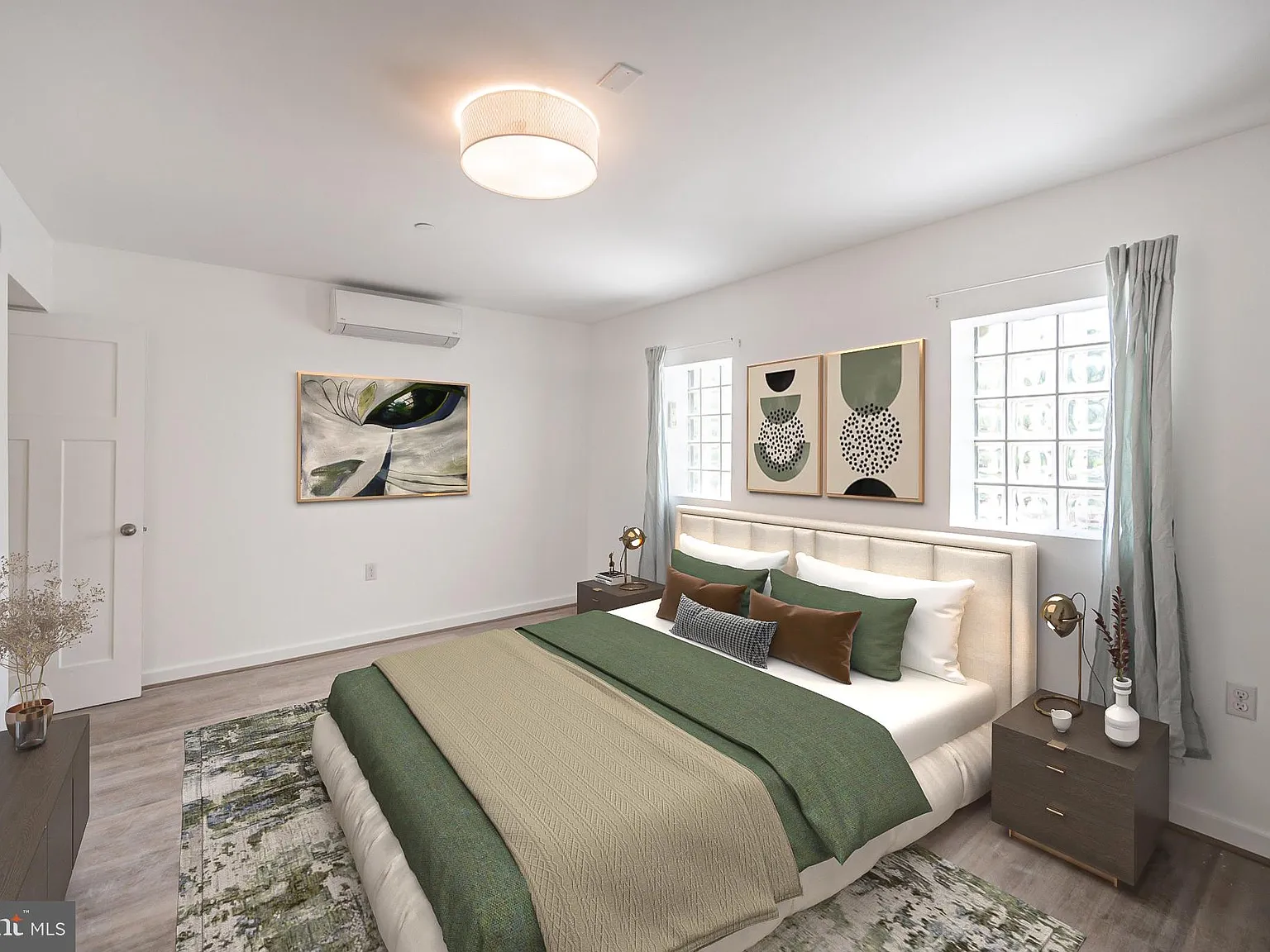 2 bed, 1.0 bath, 1000 sqft, $1,575 — Photo 3