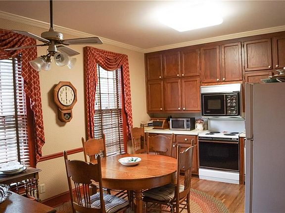 4th image of 470 Chowning Pl