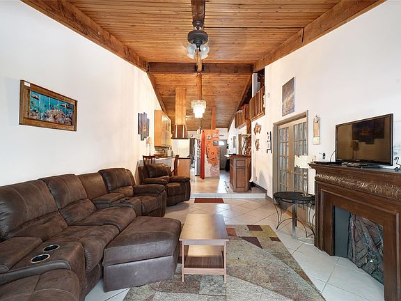 4th image of 10311 Orange Court #10311