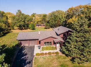 5421 Saint Marys Dr NW, Rochester, MN 55901