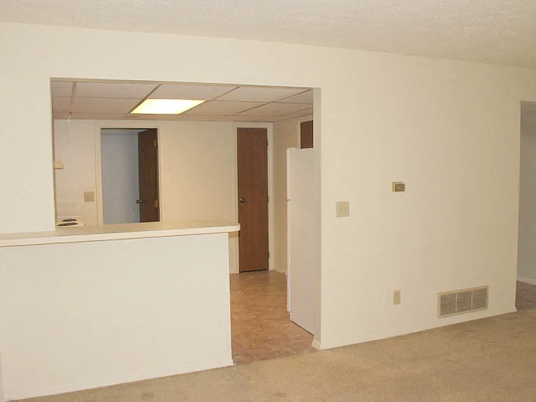 9735 Nettleton Park — Photo 4