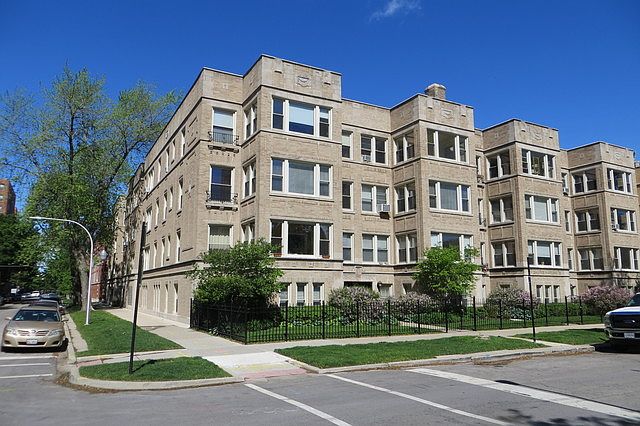 1st image of 6858 S Oglesby Ave #2