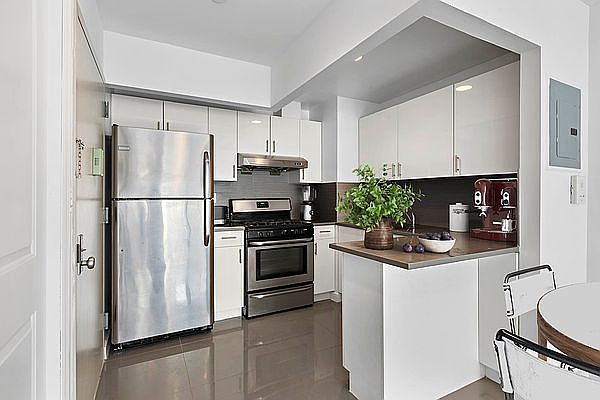 1st image of 371 W 126th St Penthouse B