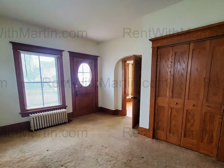 313 Denver St — Photo 3