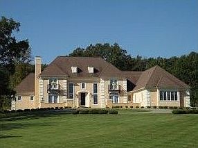 For Sale: 9 Meadowood Ln, Binghamton, NY 13901