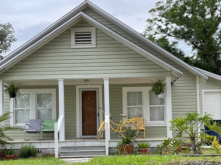 809 State Ave — Photo 1