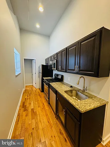 2221 S Broad St #1F Photo 1