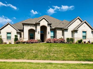 1010 Crown Valley Dr, Weatherford, TX 76087