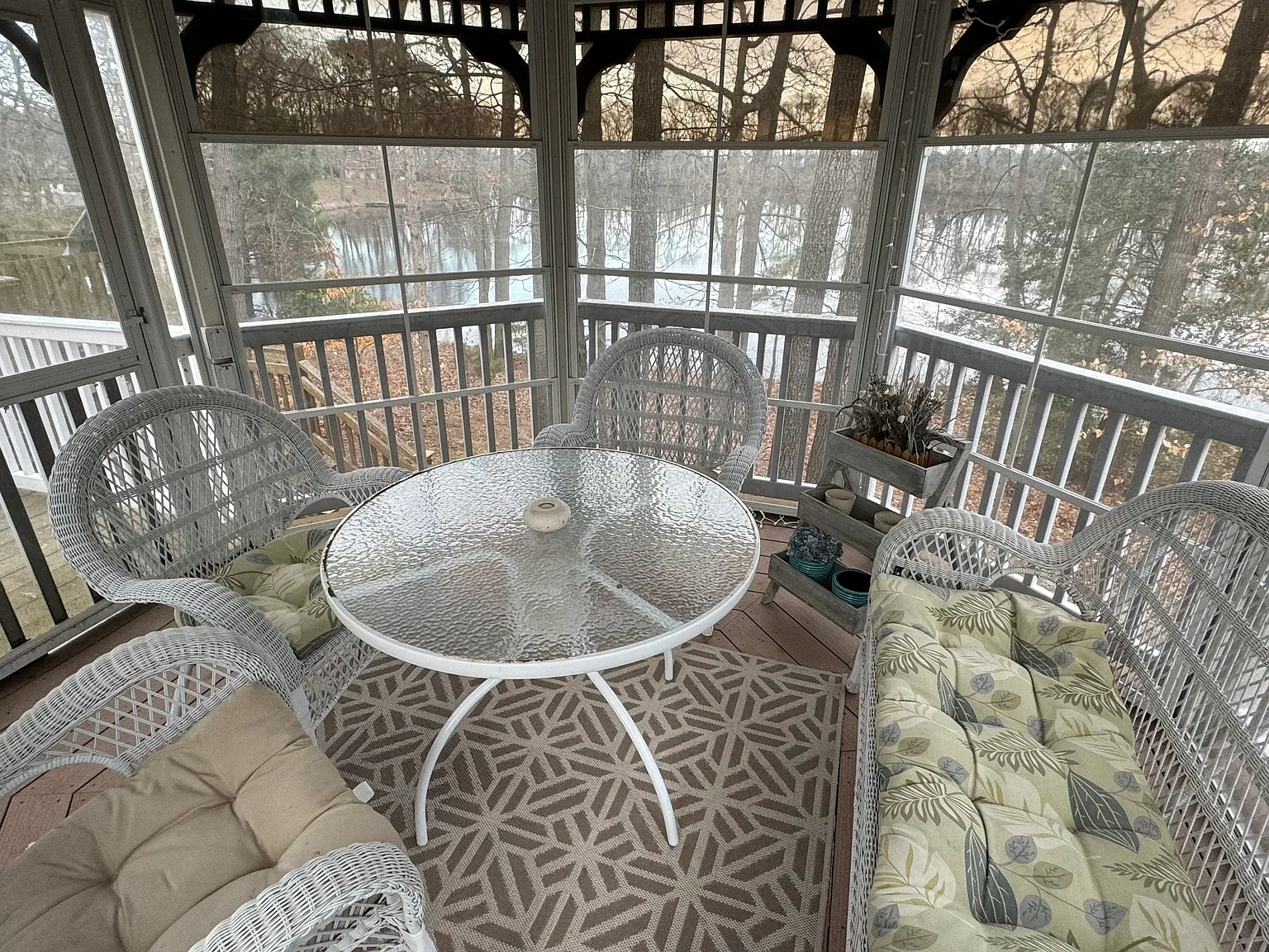 115 Bangor Ln — Photo 3