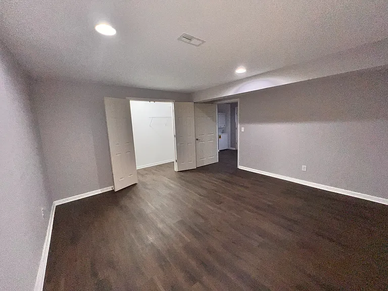 1 Augustine Dr — Photo 13