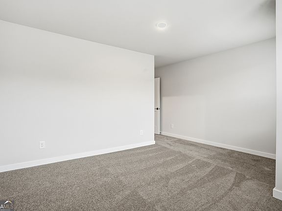 5th image of 601 Righter Ct