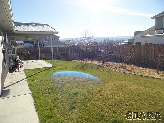 3rd image of 311 Applewood Ct