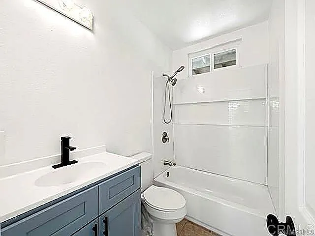 2040 Earl St — Photo 17