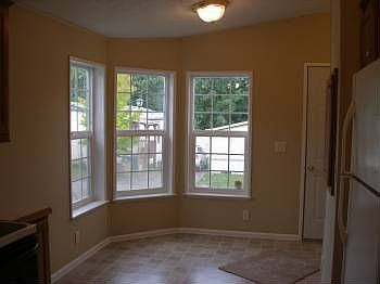 5th image of 1002 Mahogany Ln NW